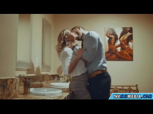 ❤️ Döşlü sarışın sizi ictimai tualetdə aldatdıqda ❌ Seks videosu pornoda az.japangaysex.ru ❌❤